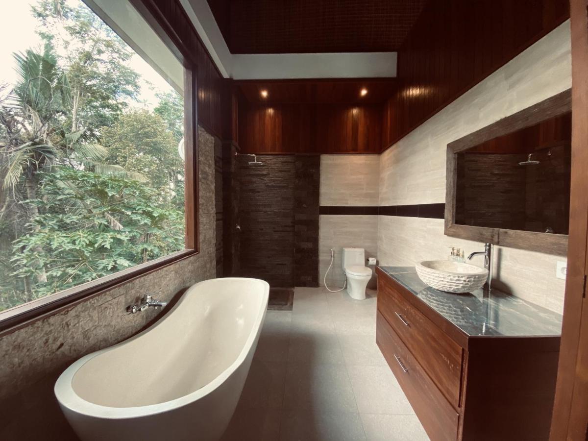 Nirankara Private Pool Villa - By Ubud Paradise מראה חיצוני תמונה